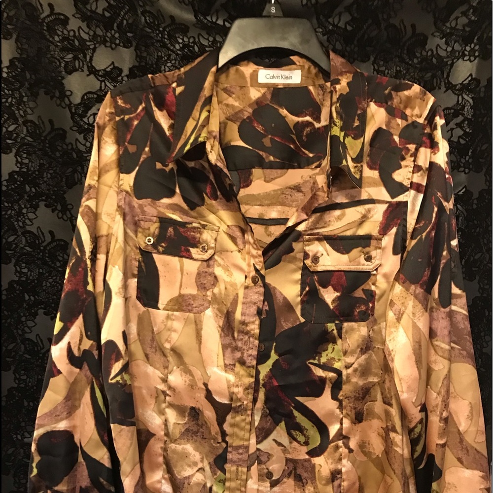 Calvin Klein longsleeved multicolored blouse.